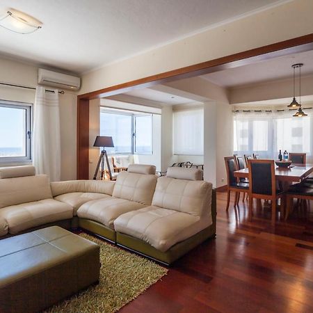 Ponta Delgada Deluxe Marina Apartment מראה חיצוני תמונה