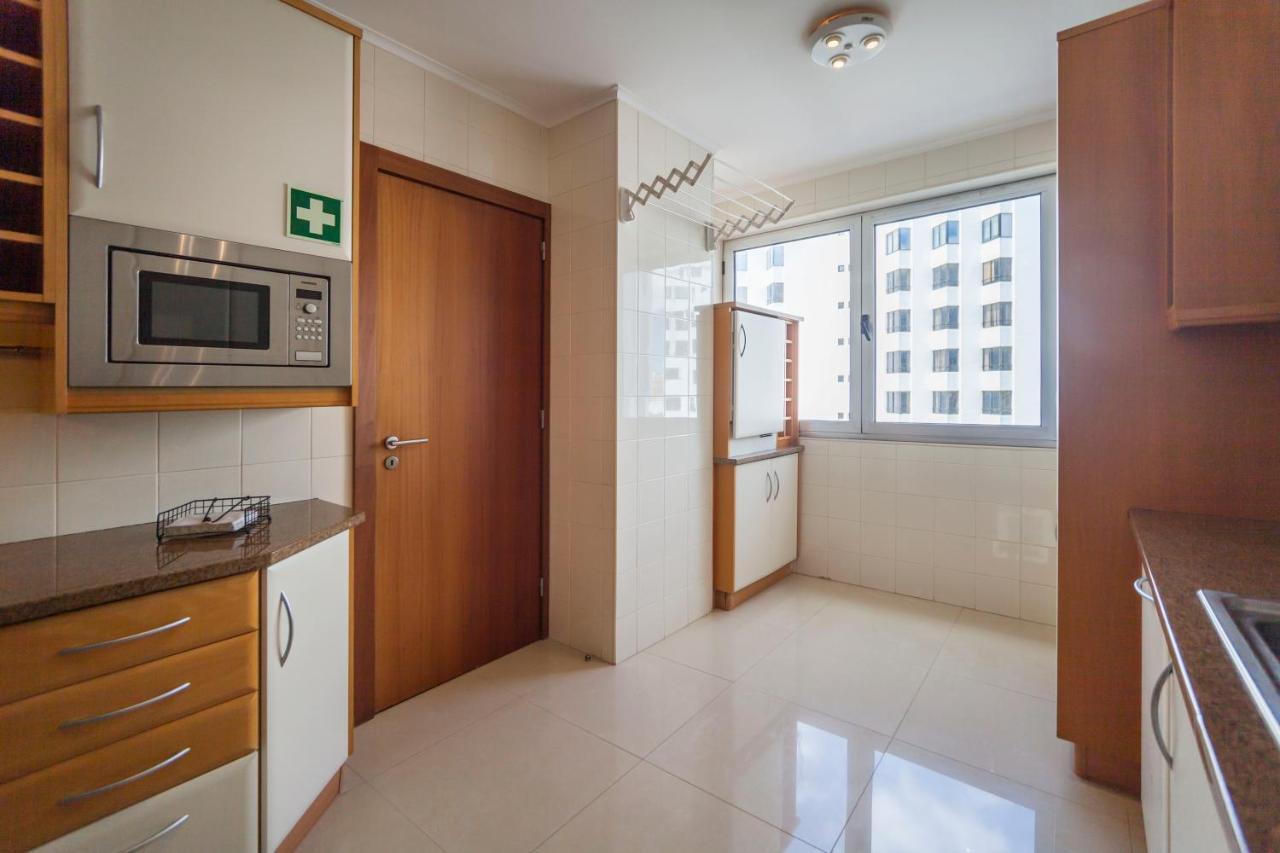Ponta Delgada Deluxe Marina Apartment מראה חיצוני תמונה