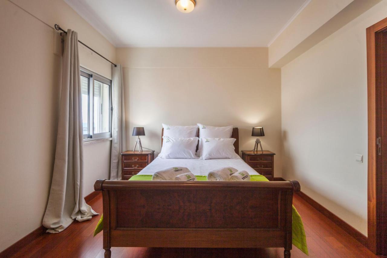 Ponta Delgada Deluxe Marina Apartment מראה חיצוני תמונה